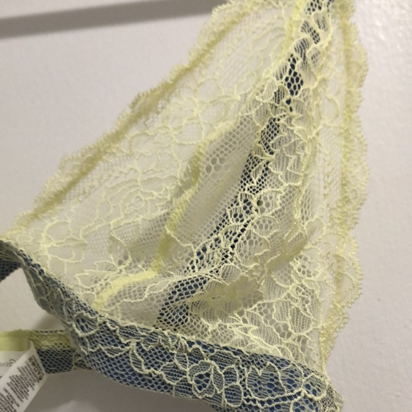 BCBG lace bralette size M - Picture 2 of 3
